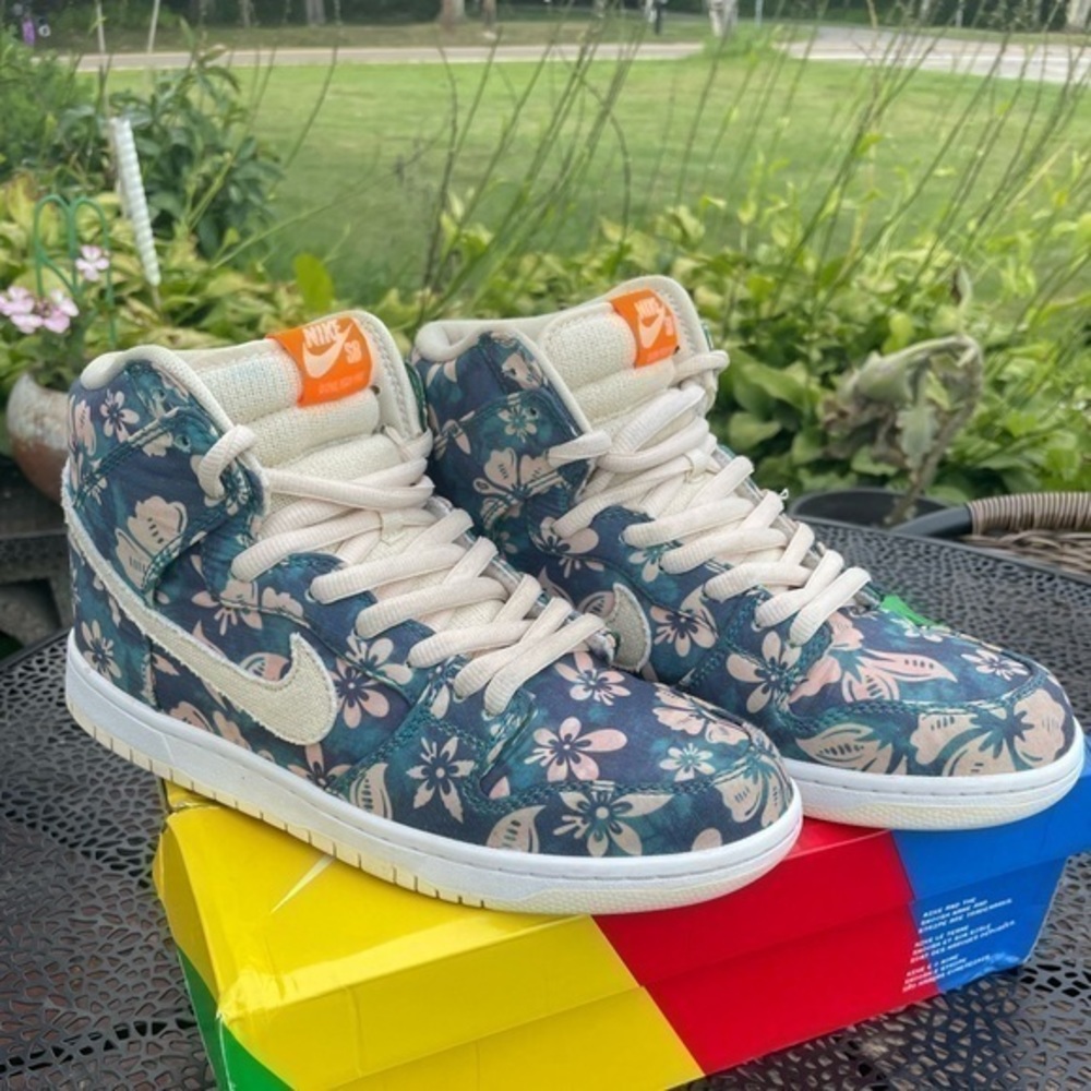 Nike Dunk High SB Hawaii ‘Maui Wowi’